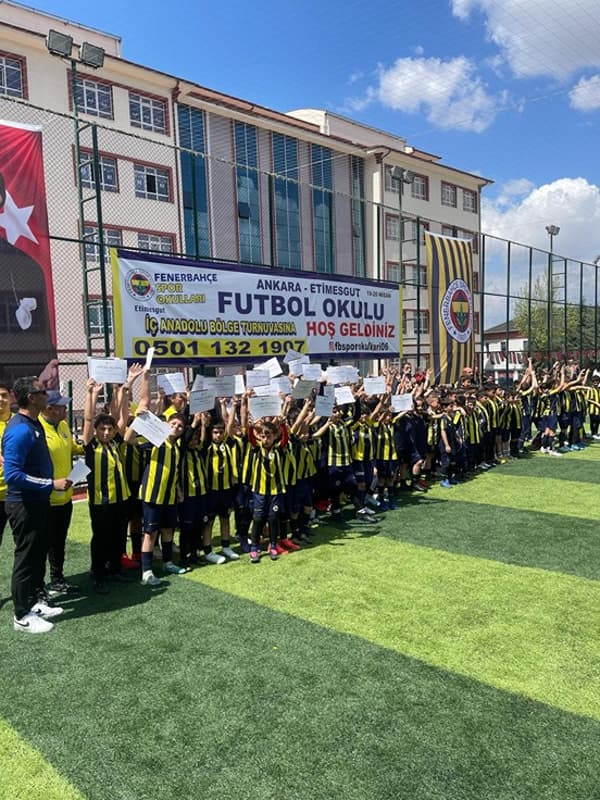 Fenerbahçe Futbol Okulu - Etimesgut - 14. Fotoğraf Fenerbahçe Futbol Okulu - Etimesgut - 14. Fotoğraf