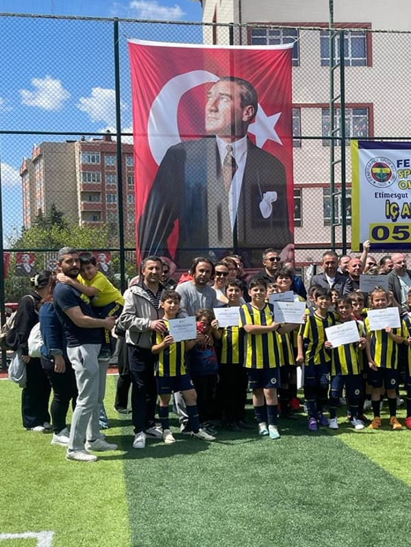 Fenerbahçe Futbol Okulu - Etimesgut - 19. Fotoğraf Fenerbahçe Futbol Okulu - Etimesgut - 19. Fotoğraf