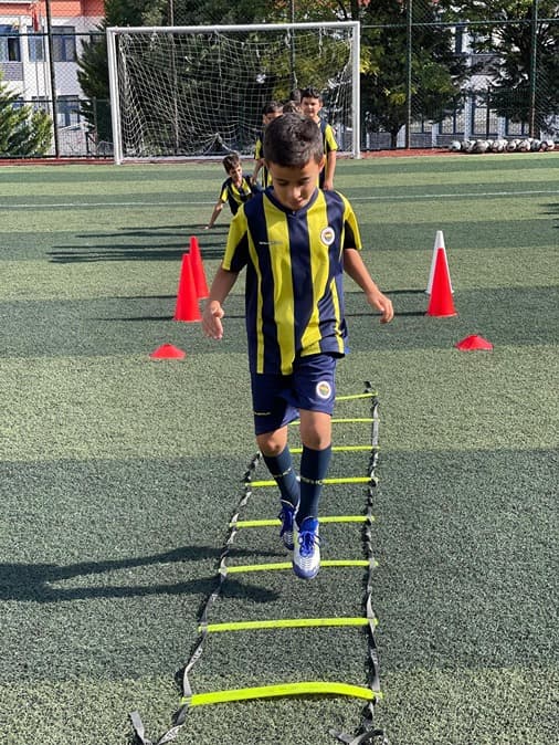 Fenerbahçe Futbol Okulu - Etimesgut