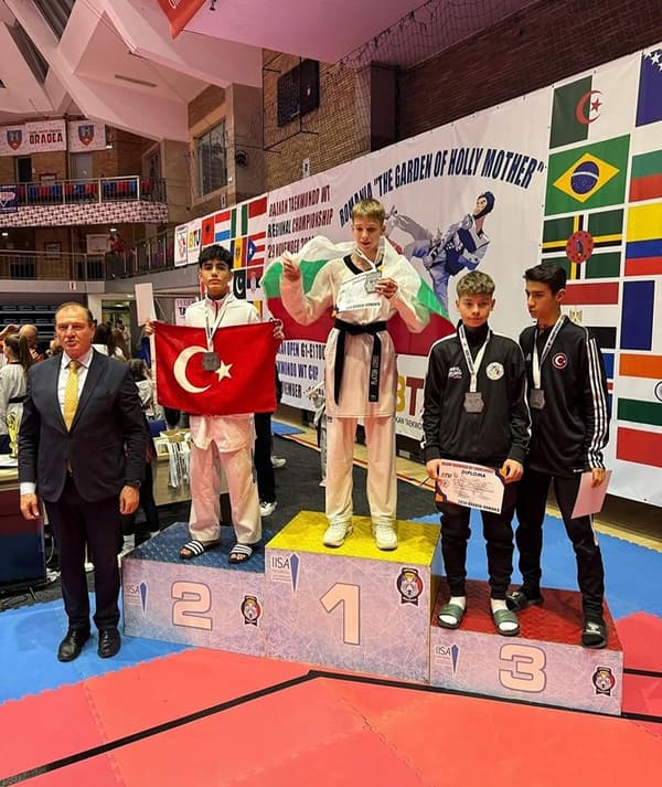 Ayaz Spor Kulübü - 1. Fotoğraf Ayaz Spor Kulübü - 1. Fotoğraf