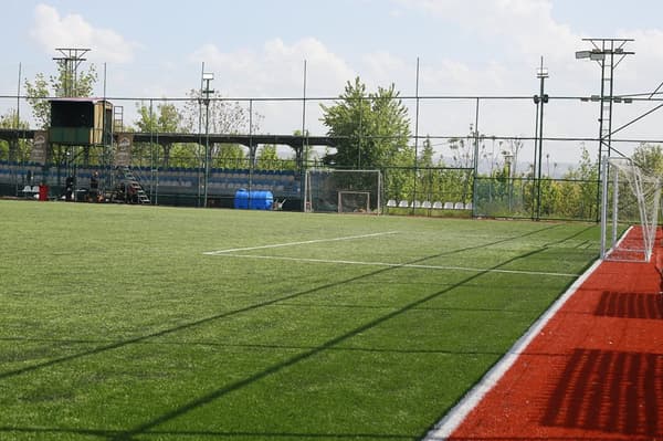 Aybesk Halı Saha - 9. Fotoğraf Aybesk Halı Saha - 9. Fotoğraf