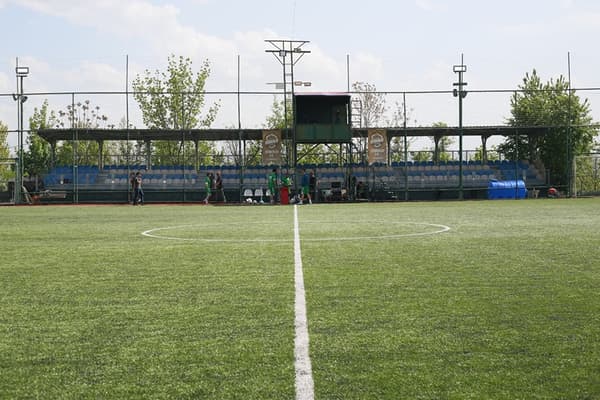 Aybesk Halı Saha - 13. Fotoğraf Aybesk Halı Saha - 13. Fotoğraf