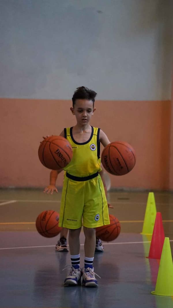 Fenerbahçe Spor Okulları - Eryaman - 34. Fotoğraf Fenerbahçe Spor Okulları - Eryaman - 34. Fotoğraf