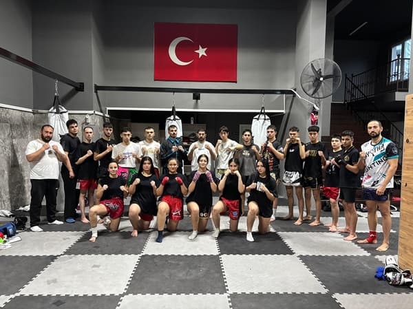 Serin Fight Academy - 9. Fotoğraf Serin Fight Academy - 9. Fotoğraf